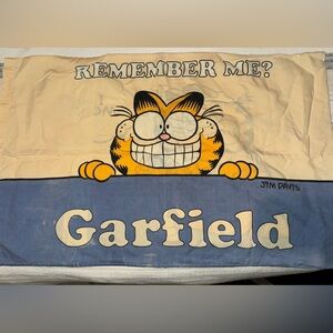 Vintage 1978 Garfield the Cat pillowcase